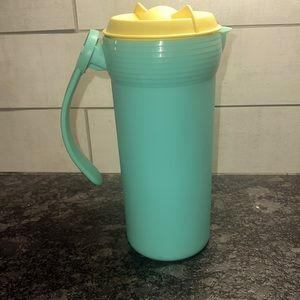 Twist N Pour Pitcher.  Removable handle for storage or cleaning. Twist l…